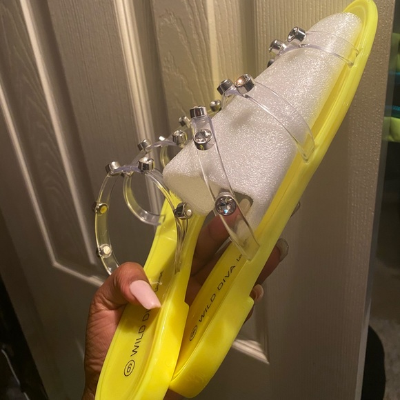 Neon jewel sandals - Picture 2 of 4